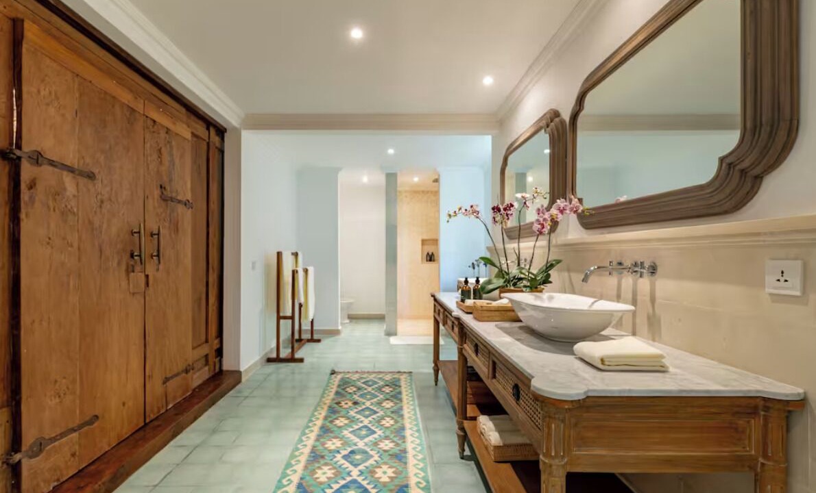 Photo of Bathroom in Banjar