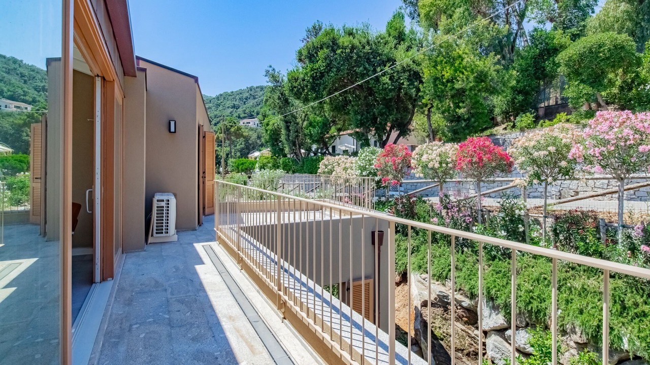 Photo of Patio Balcony in Procchio