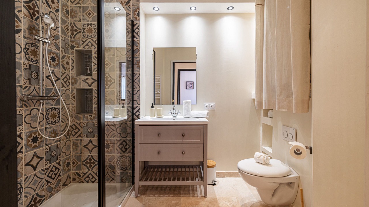 Photo of Bathroom in Liberation