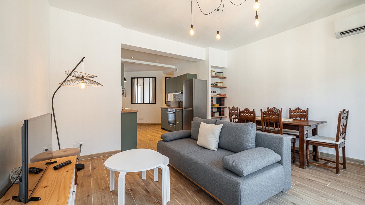 Photo of Livingroom in Liberation