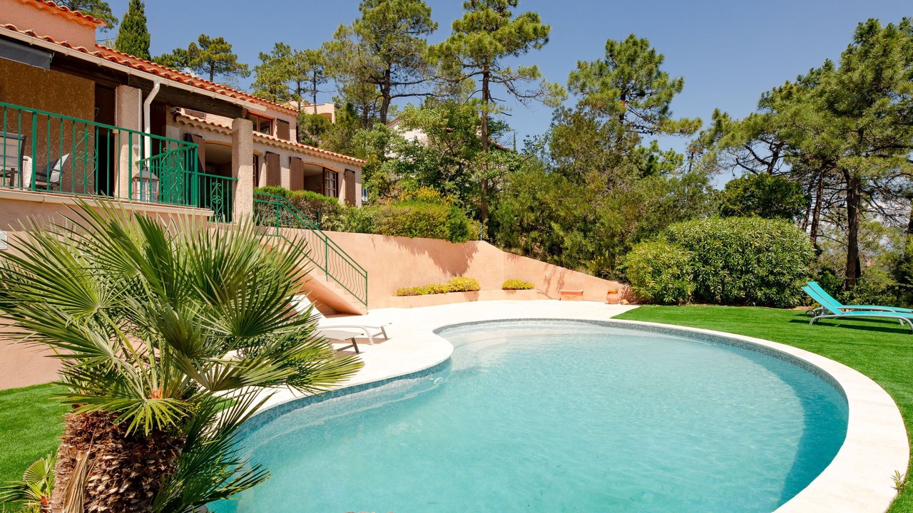 Photo of Outdoor in Espero-Pax
