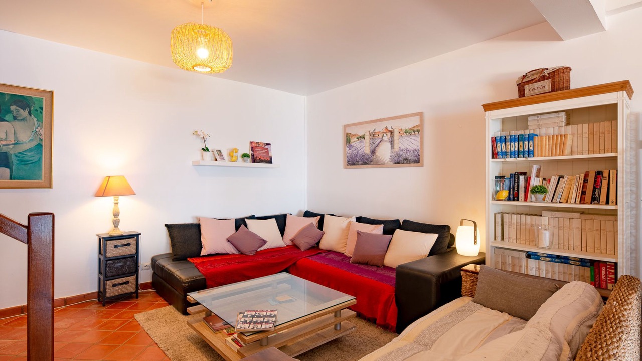 Photo of Livingroom in Espero-Pax