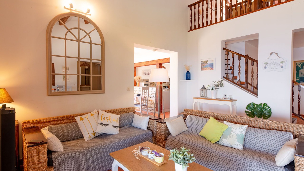Photo of Livingroom in Espero-Pax