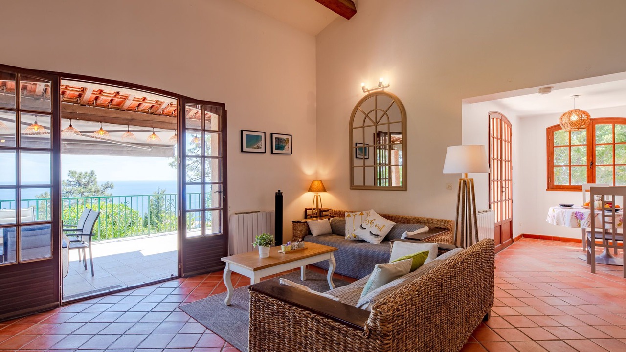 Photo of Livingroom in Espero-Pax