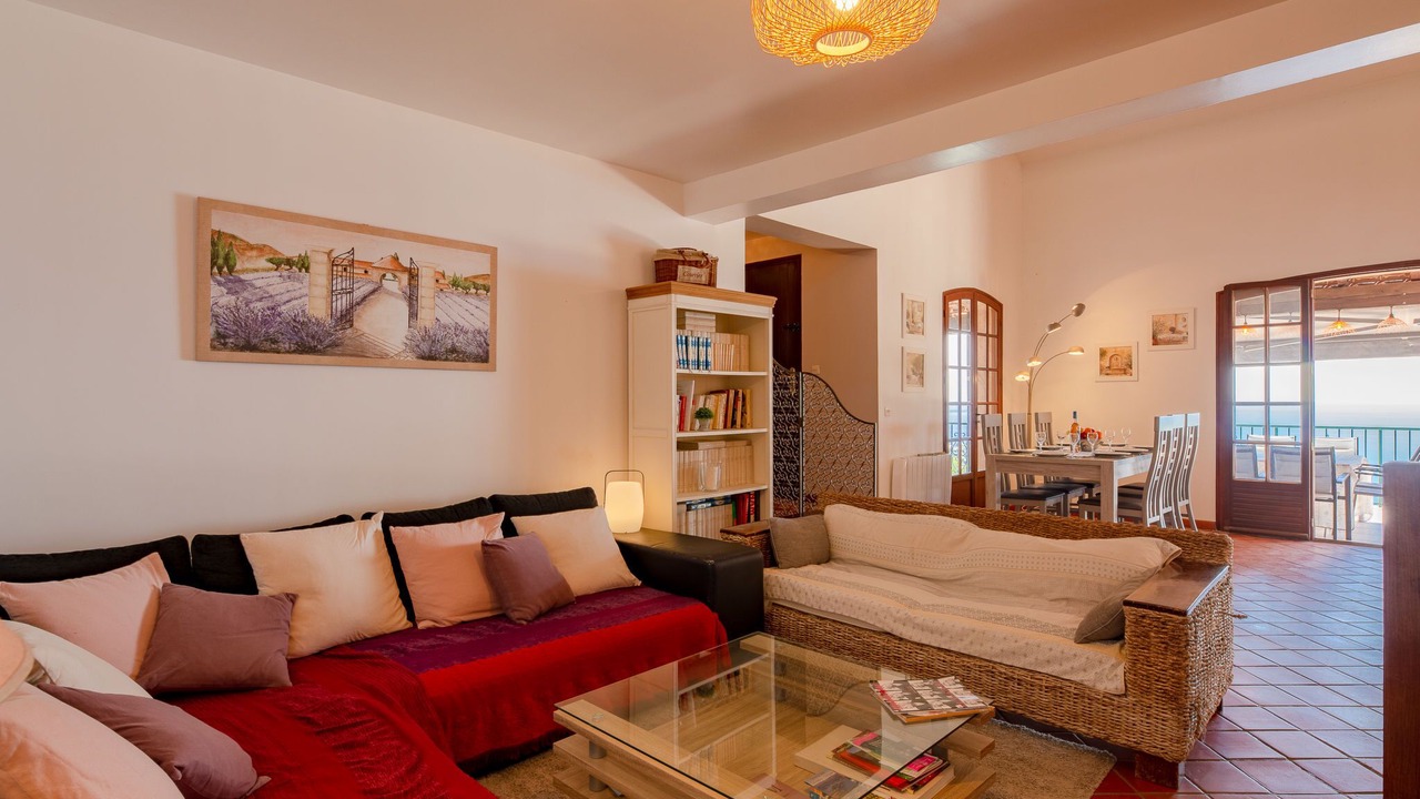 Photo of Livingroom in Espero-Pax