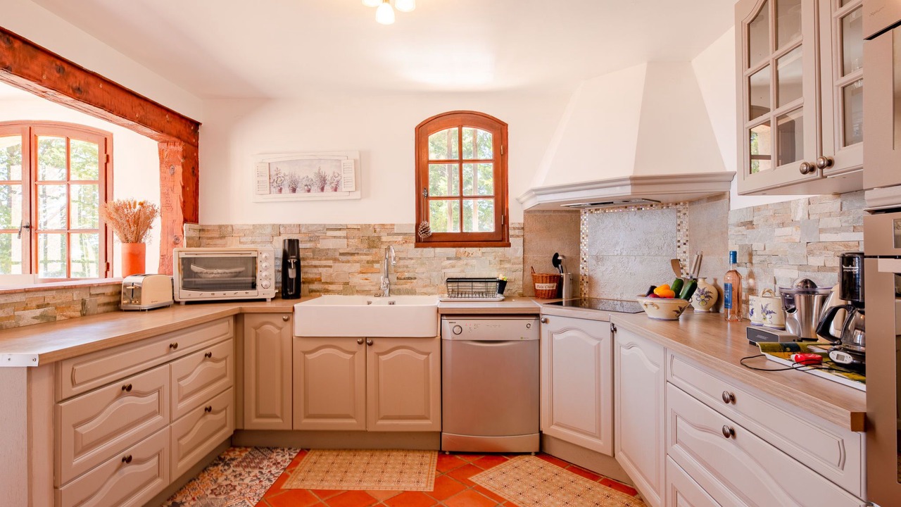 Photo of Bedroom in Espero-Pax