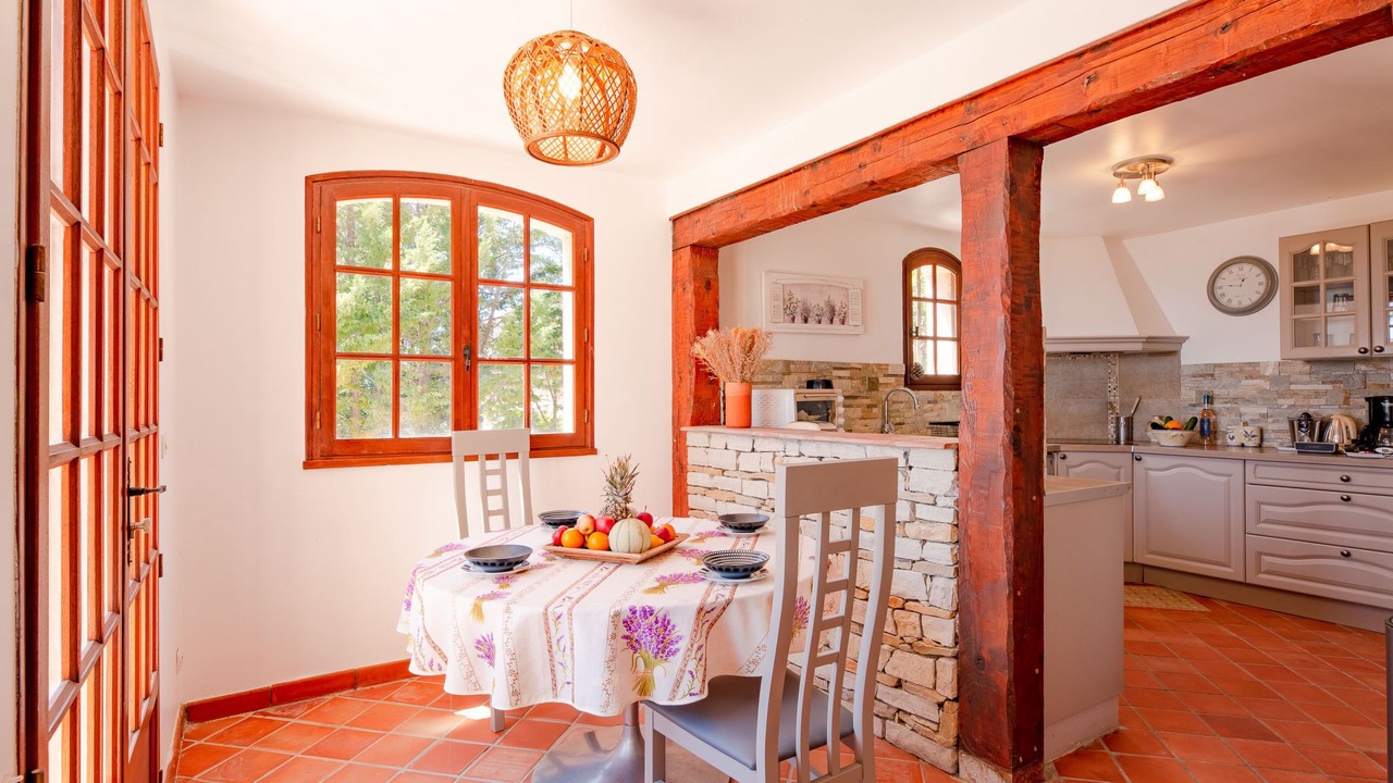 Photo of Bedroom in Espero-Pax