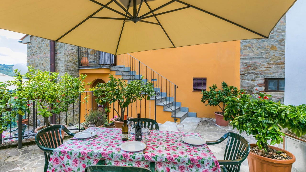 Photo of Outdoor in Aramo