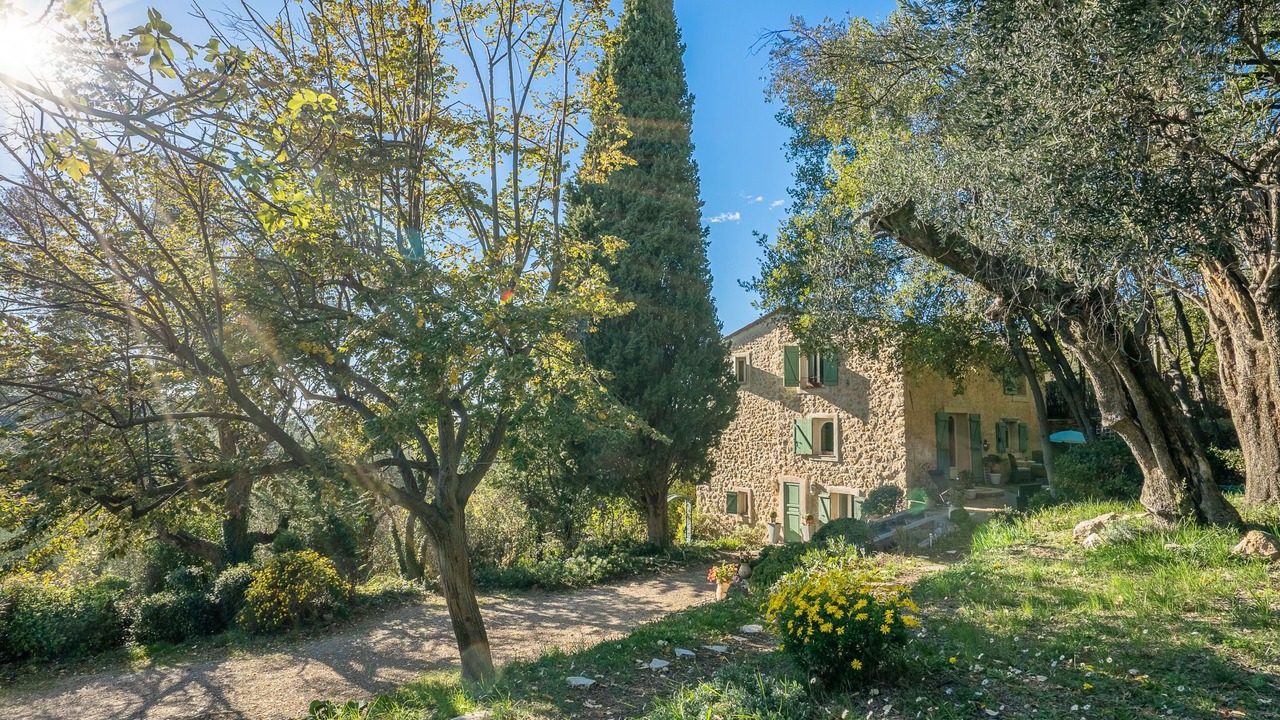 Photo of Others in Chateauneuf-Grasse