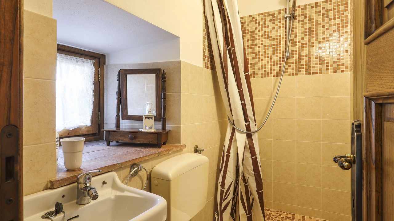 Photo of Bathroom in Lugliano
