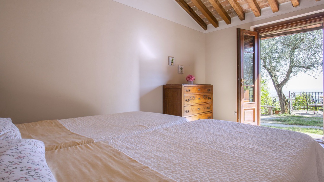 Photo of Others in Margine Coperta-Traversagna