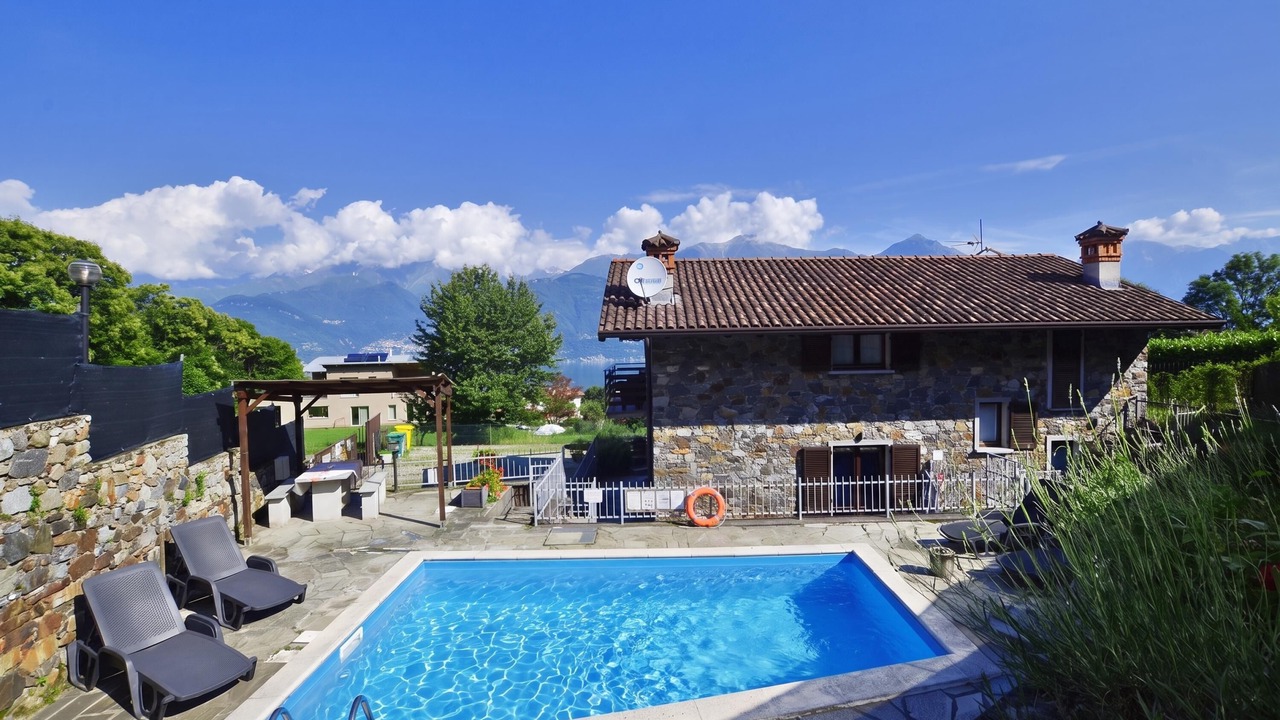 Photo of Outdoor in Colico Piano