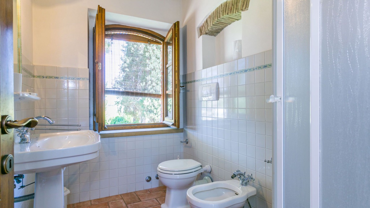 Photo of Bathroom in Suvereto
