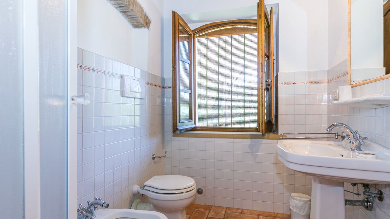 Photo of Bathroom in Suvereto