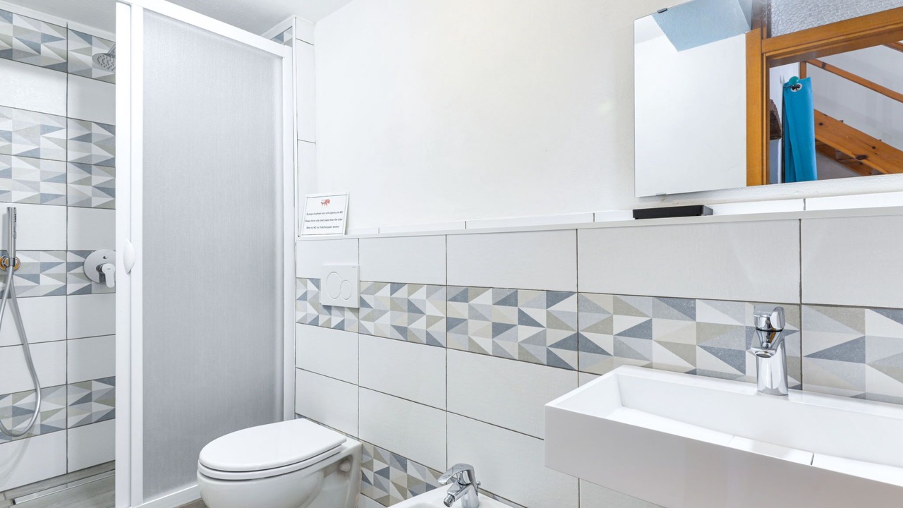 Photo of Bathroom in Naregno