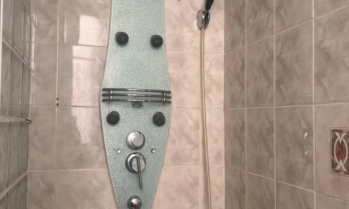 Photo of Bathroom in Liberation