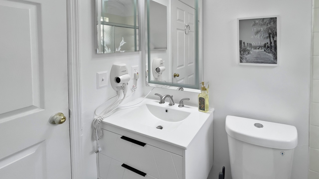 Photo of Bathroom in Crescent Lakes