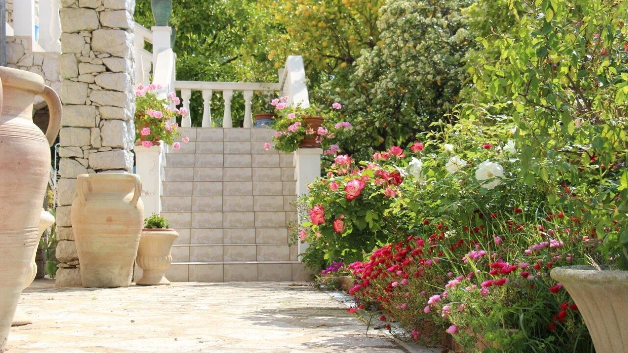 Photo of Outdoor in Gattieres