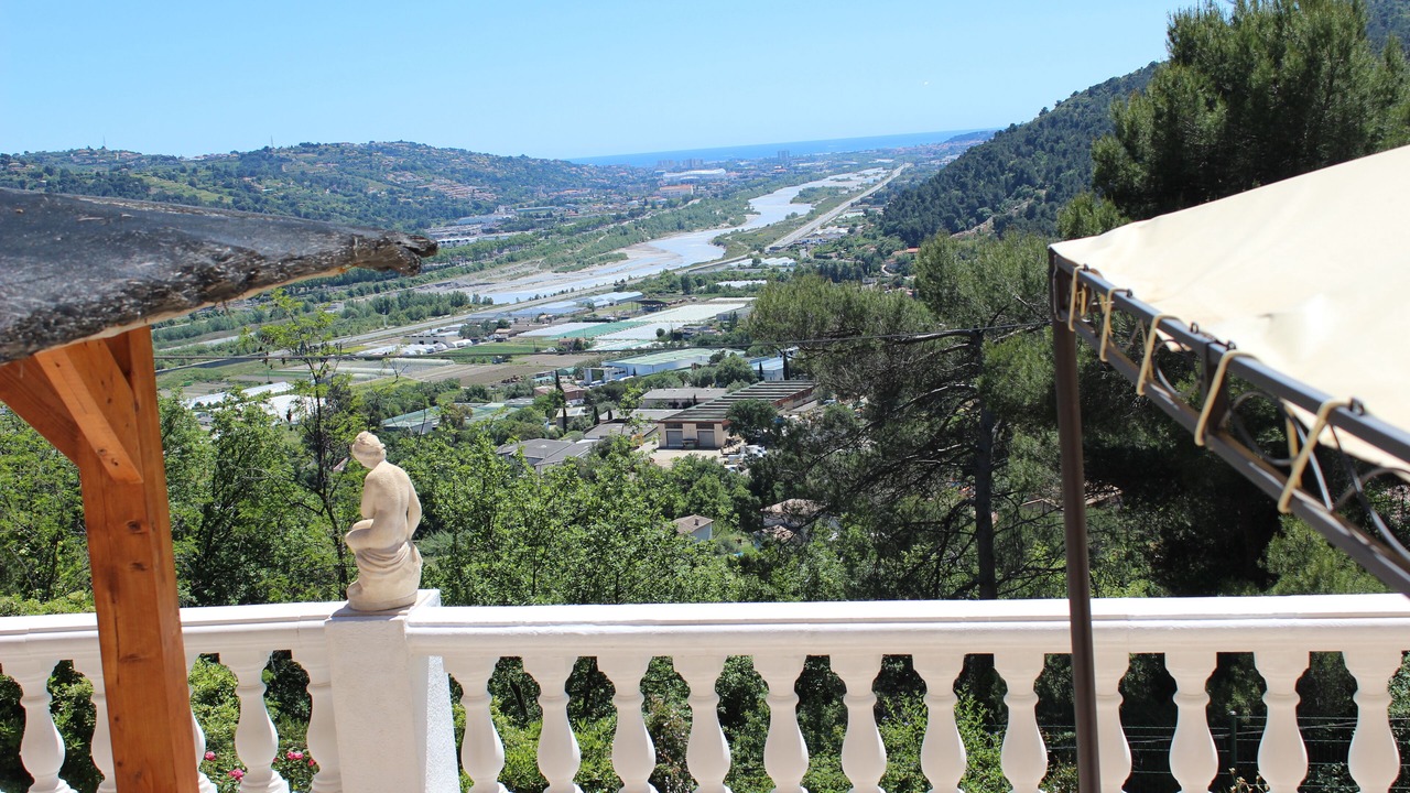 Photo of Outdoor in Gattieres