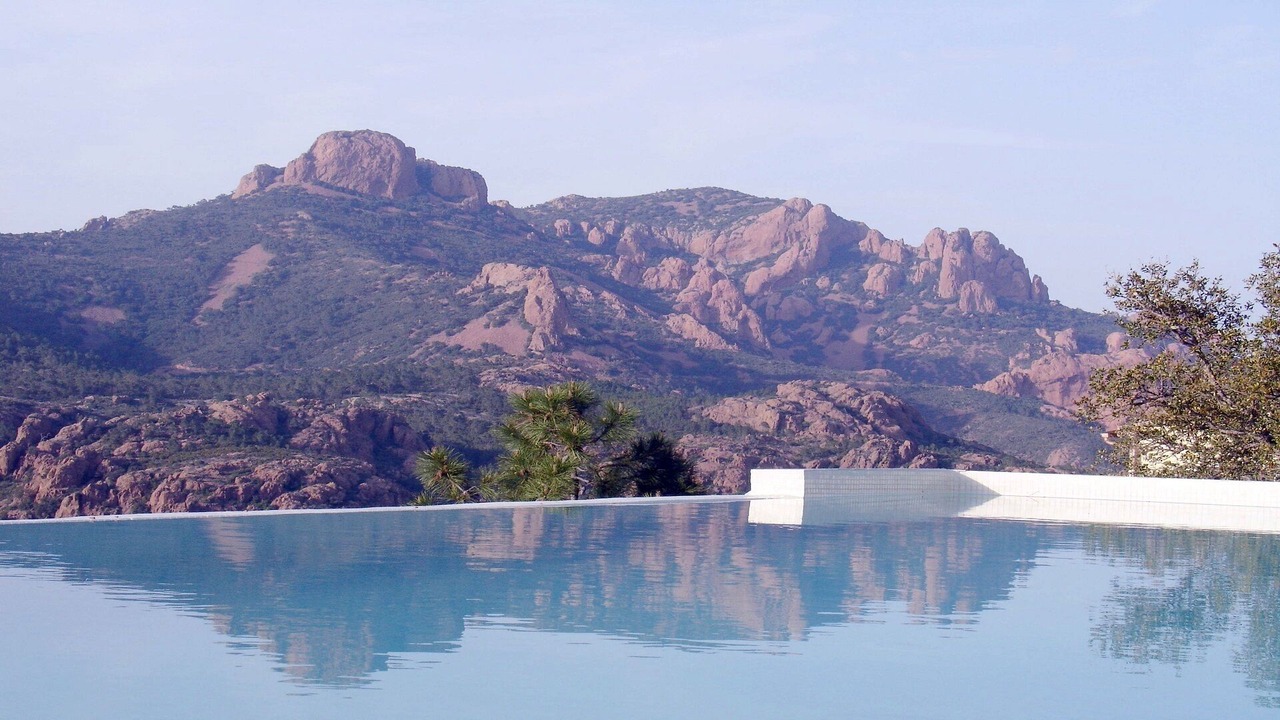 Photo of Outdoor in Antheor