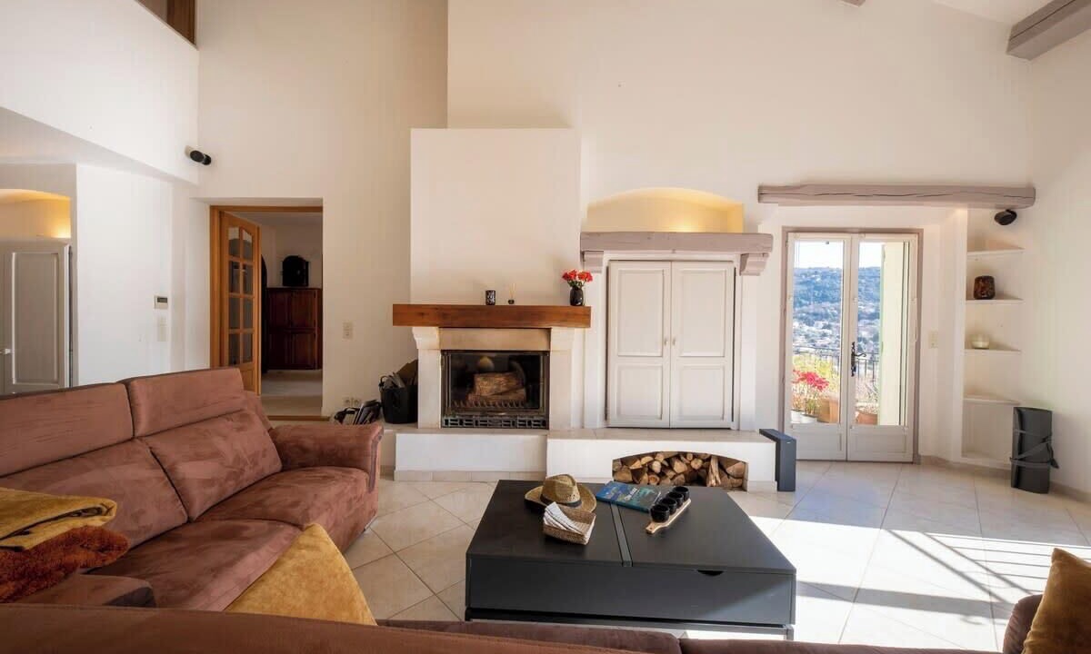 Photo of Livingroom in Tourrette-Levens