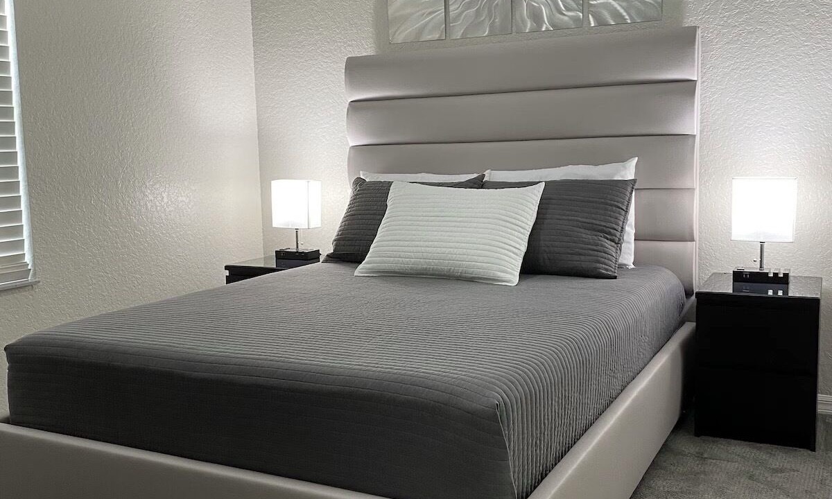 Photo of Bedroom in Regal Palms
