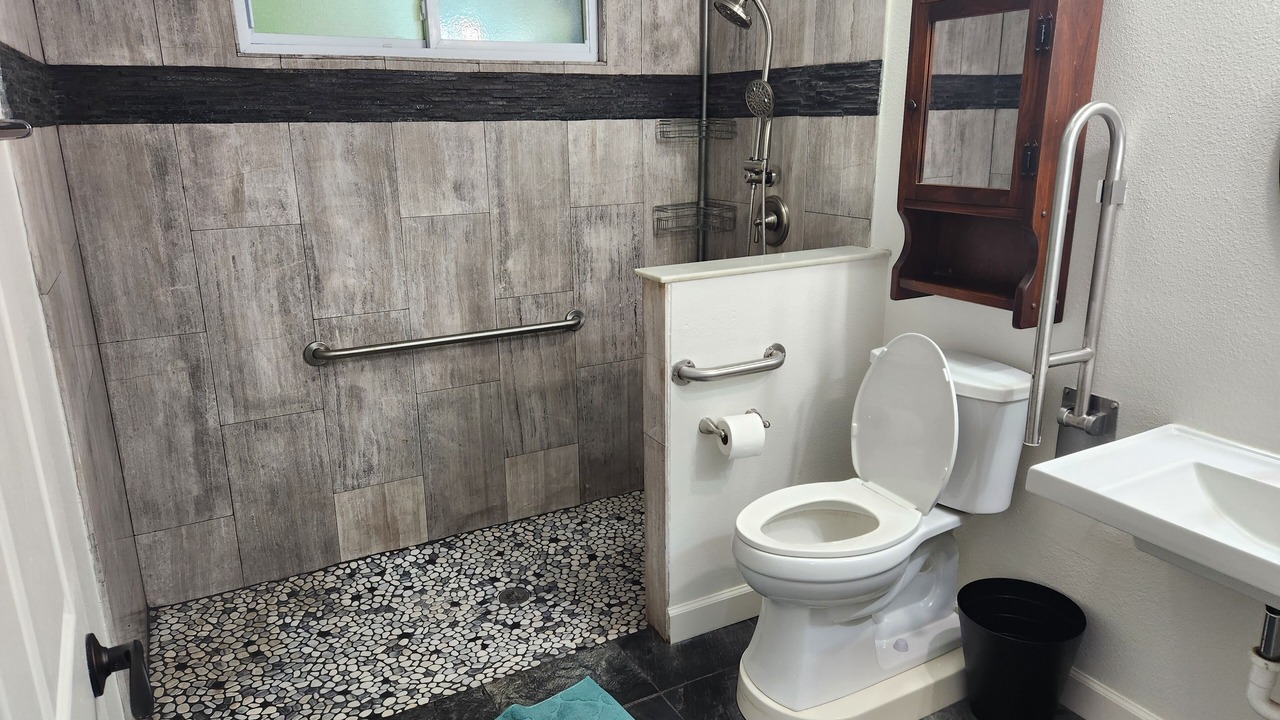 Photo of Bathroom in Kissimmee