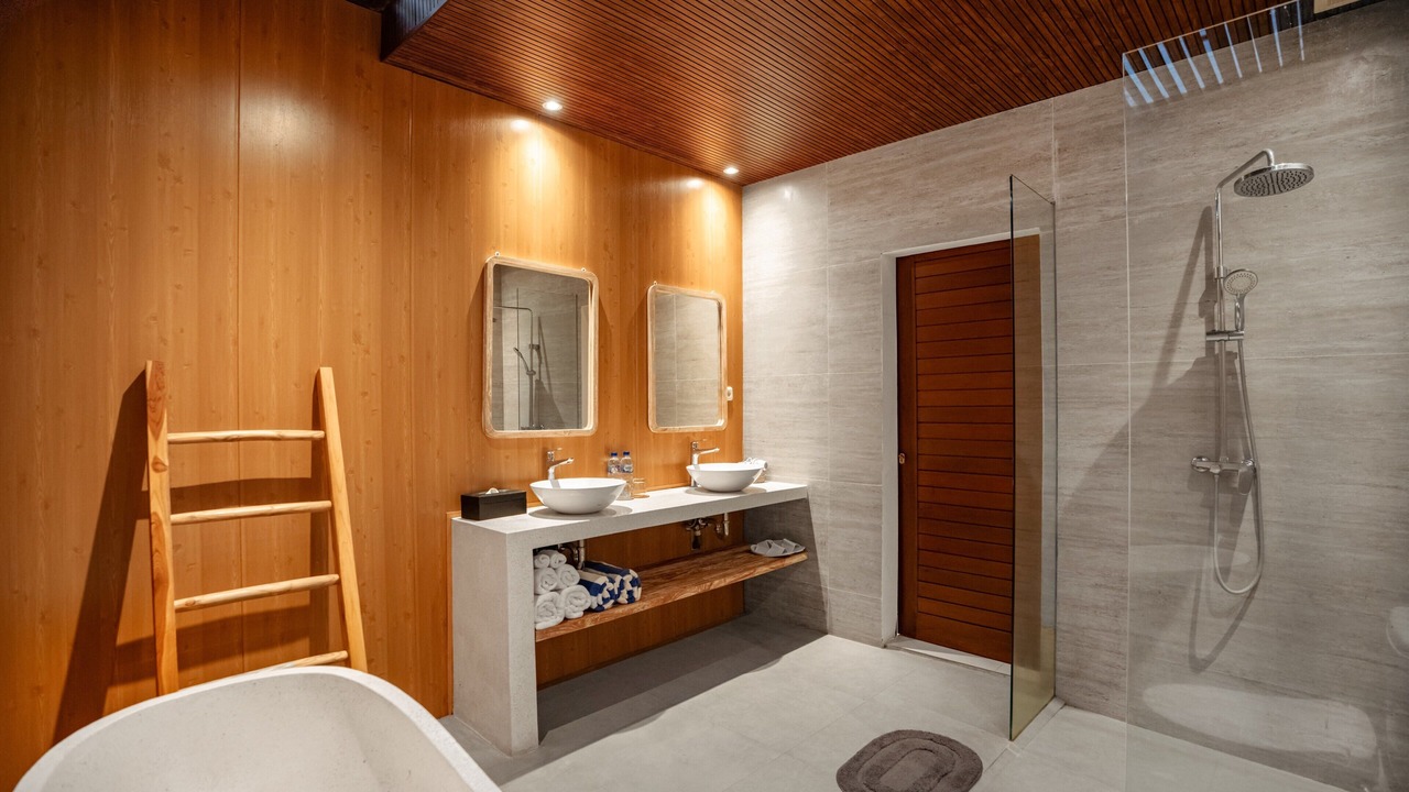 Photo of Bathroom in Keliki