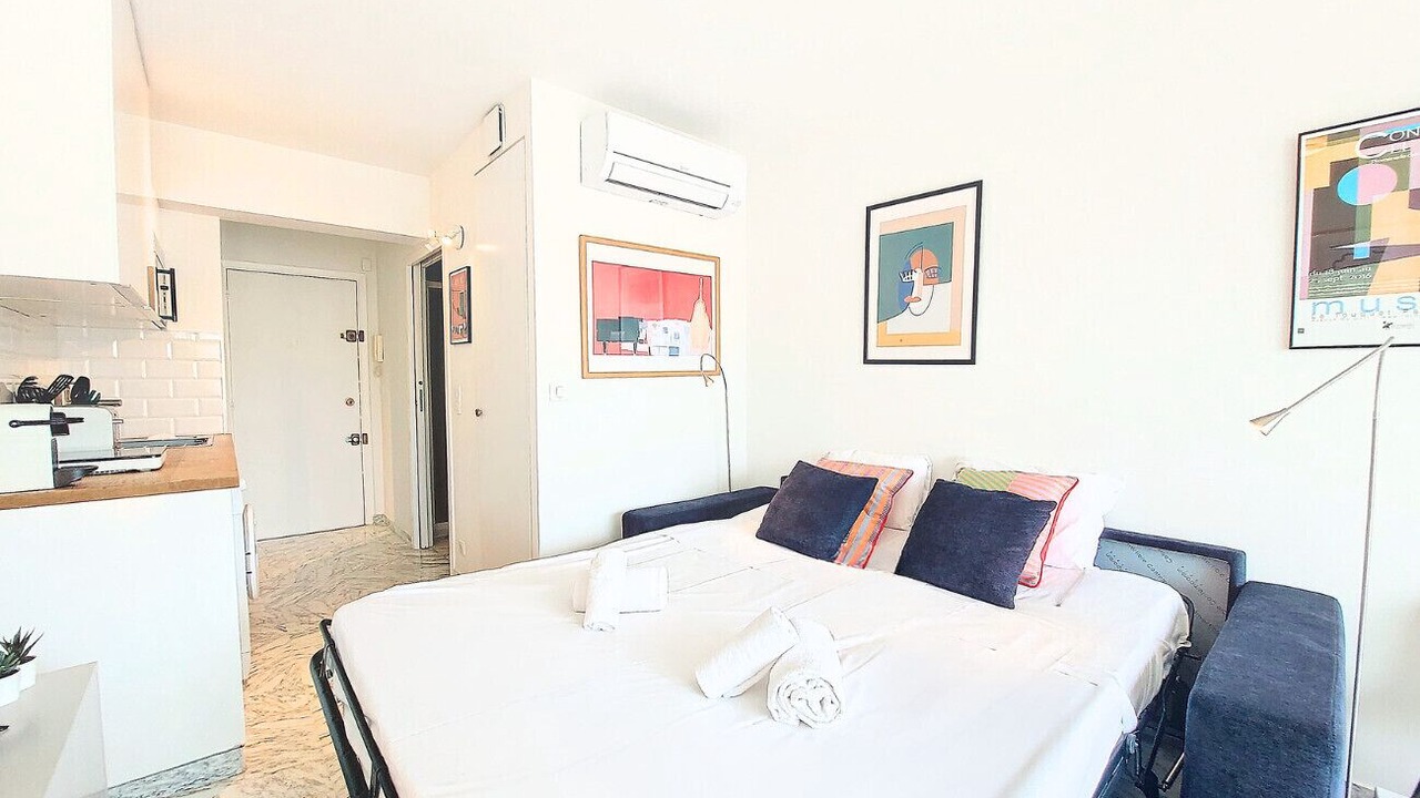 Photo of Bedroom in Les Baumettes
