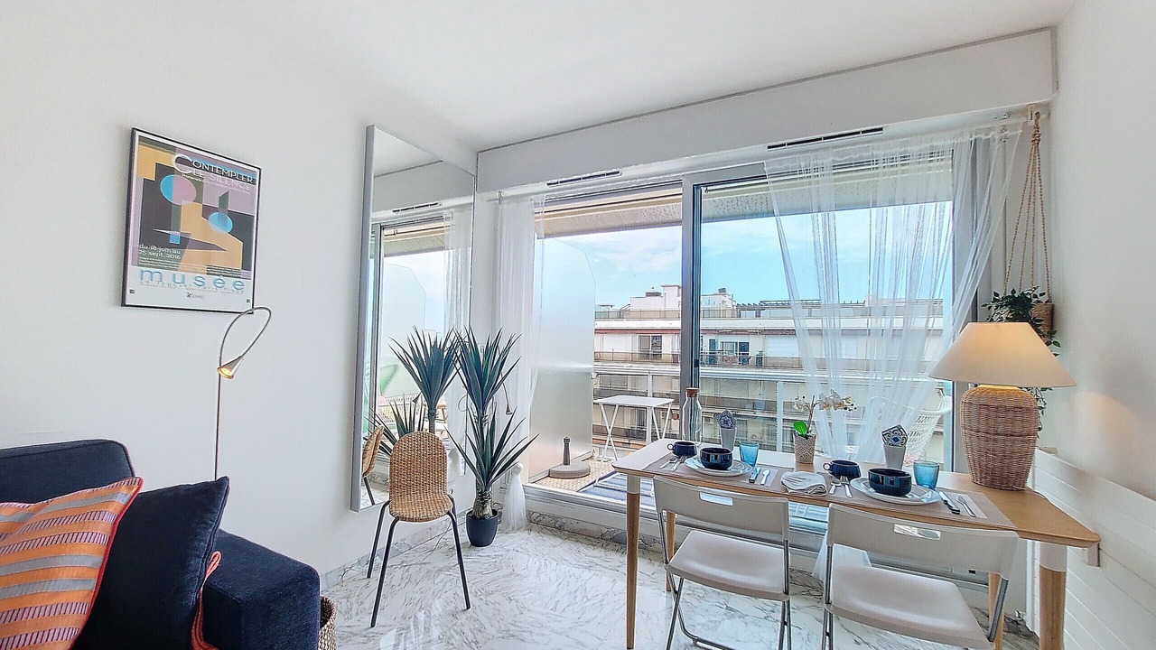 Photo of Livingroom in Les Baumettes