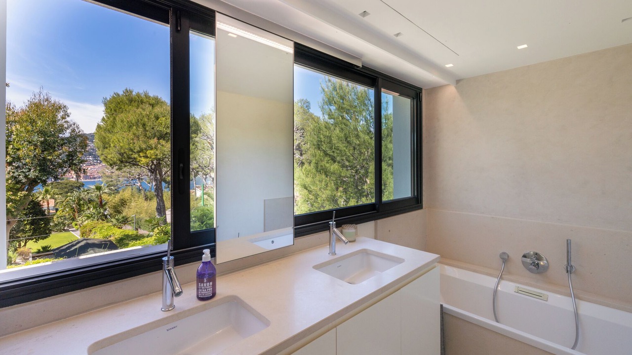 Photo of Bathroom in Cap-Ferrat
