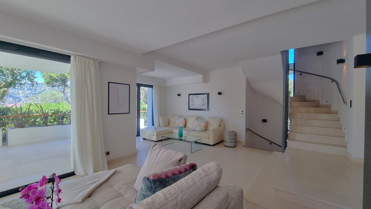 Photo of Livingroom in Cap-Ferrat