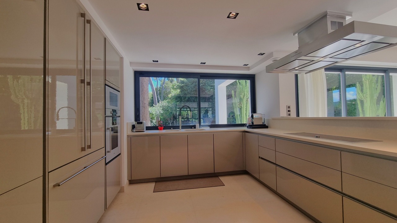Photo of Kitchen in Cap-Ferrat