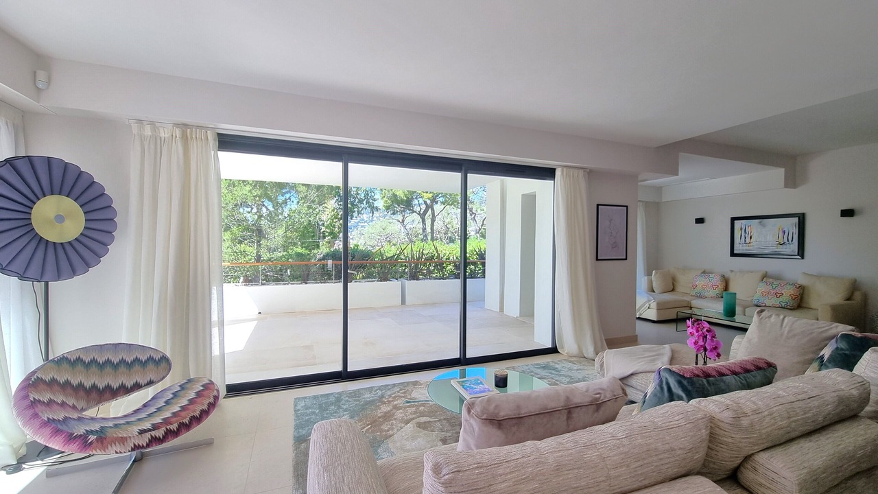 Photo of Livingroom in Cap-Ferrat