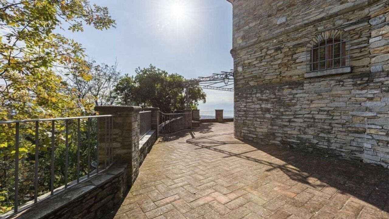 Photo of Patio Balcony in Montignoso