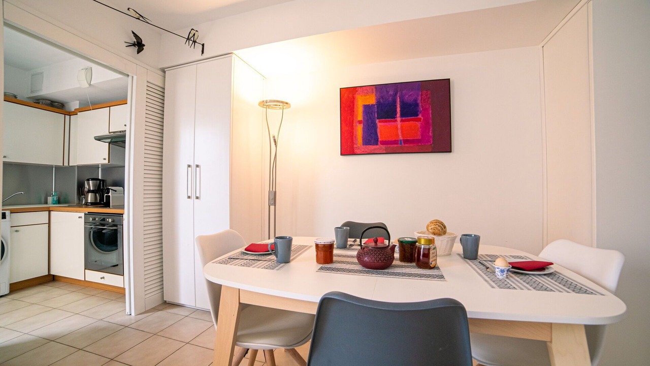 Photo of Livingroom in Prado - Republique