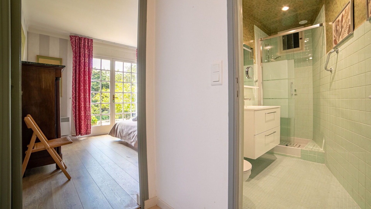 Photo of Bathroom in Riou - Petit Juas - Av de Grasse