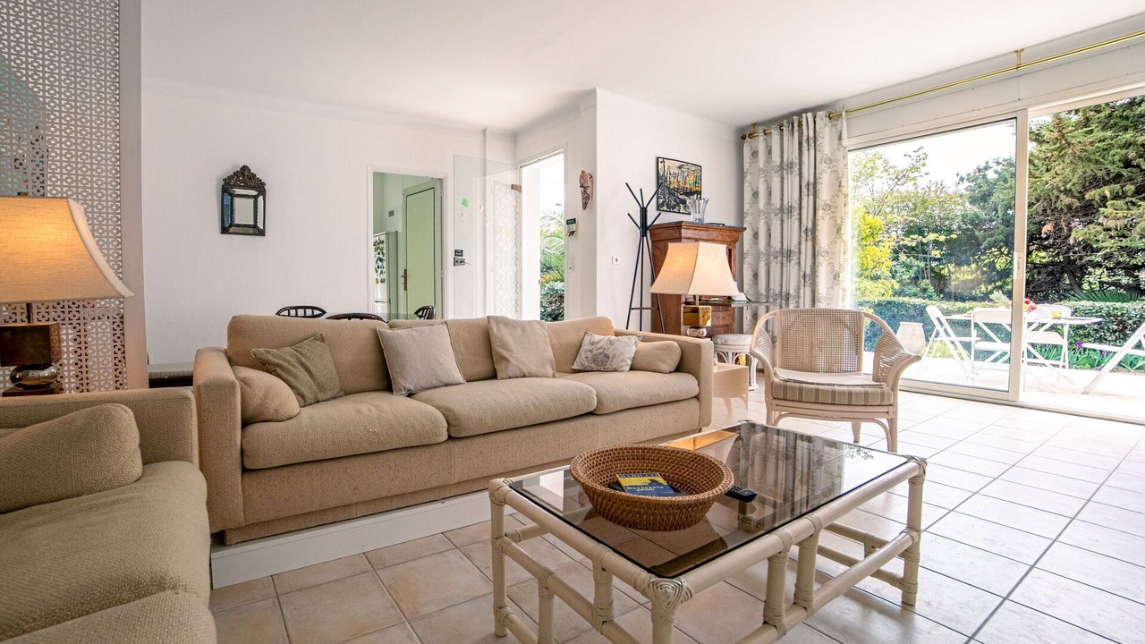 Photo of Livingroom in Riou - Petit Juas - Av de Grasse
