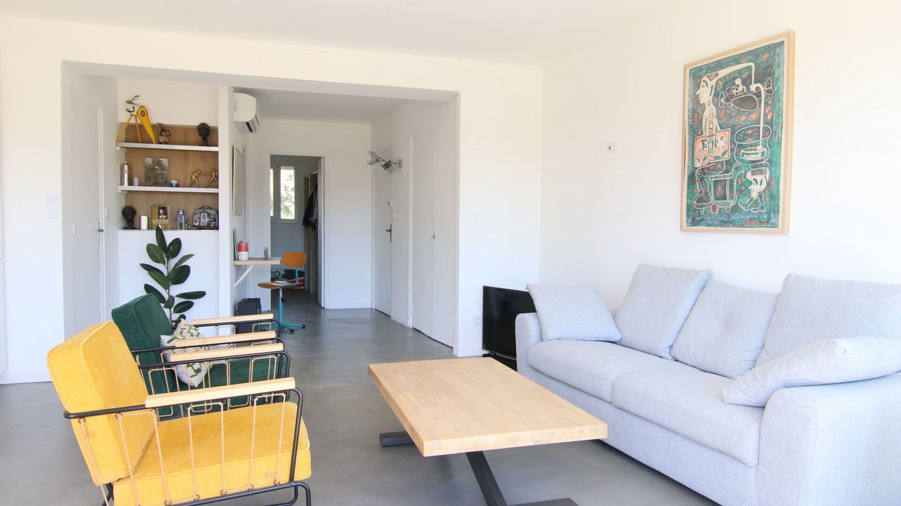 Photo of Livingroom in La Croix des Gardes