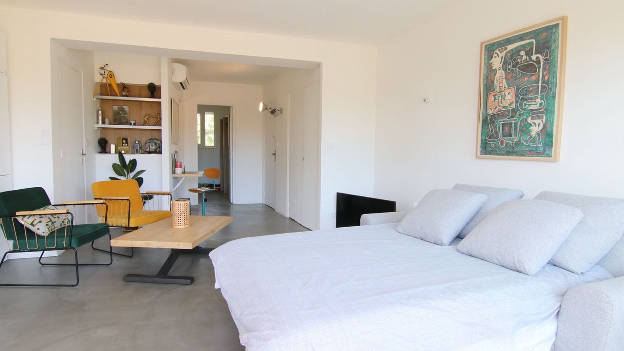 Photo of Livingroom in La Croix des Gardes