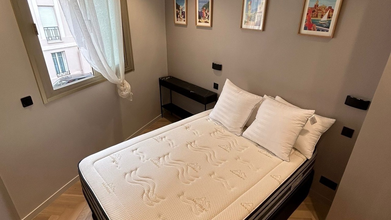 Photo of Bedroom in Cannes
