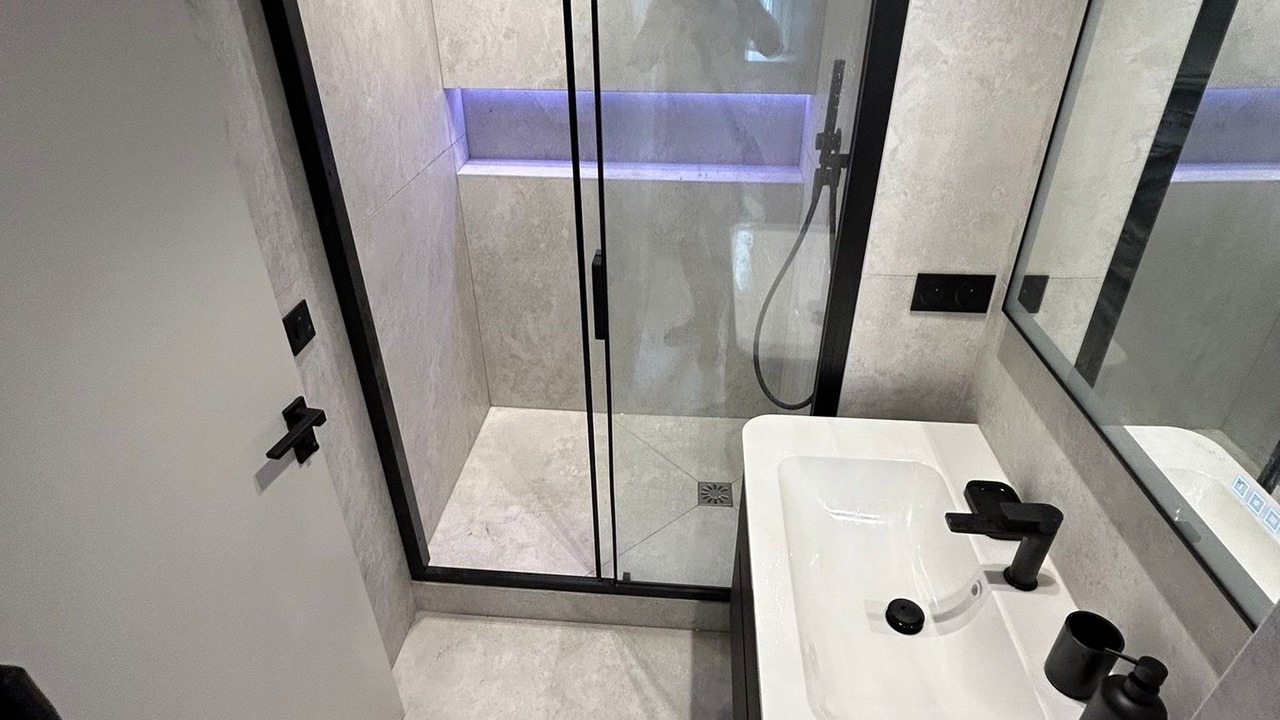 Photo of Bathroom in Cannes