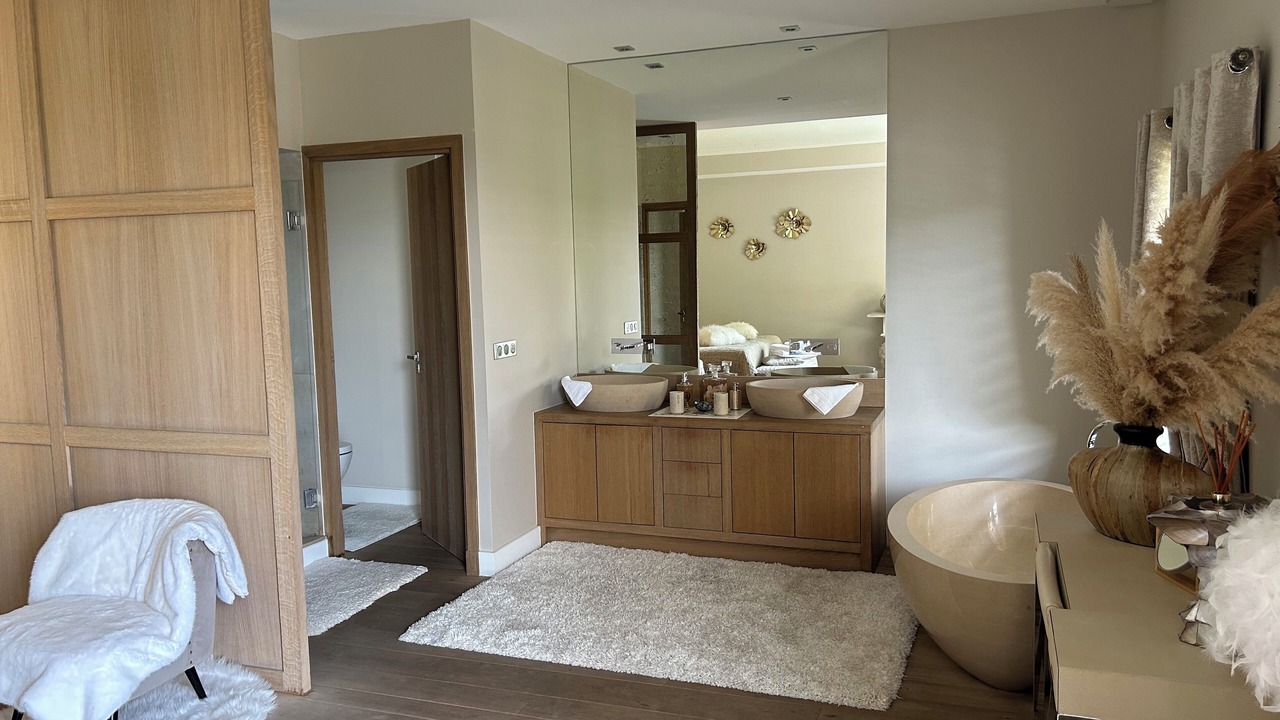 Photo of Bathroom in Guerrevieille