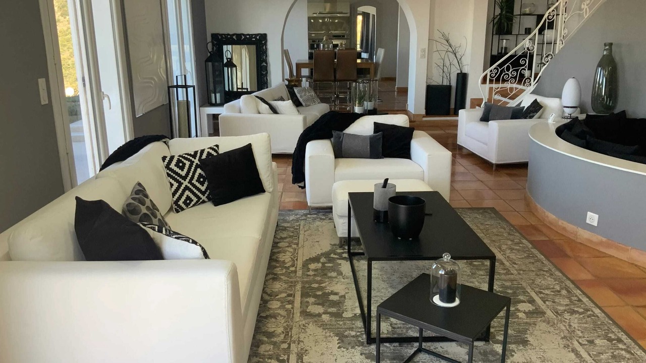 Photo of Livingroom in Aspremont