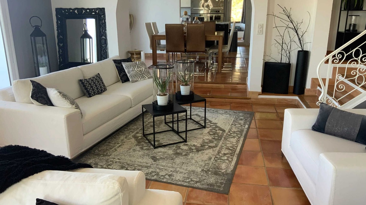 Photo of Livingroom in Aspremont