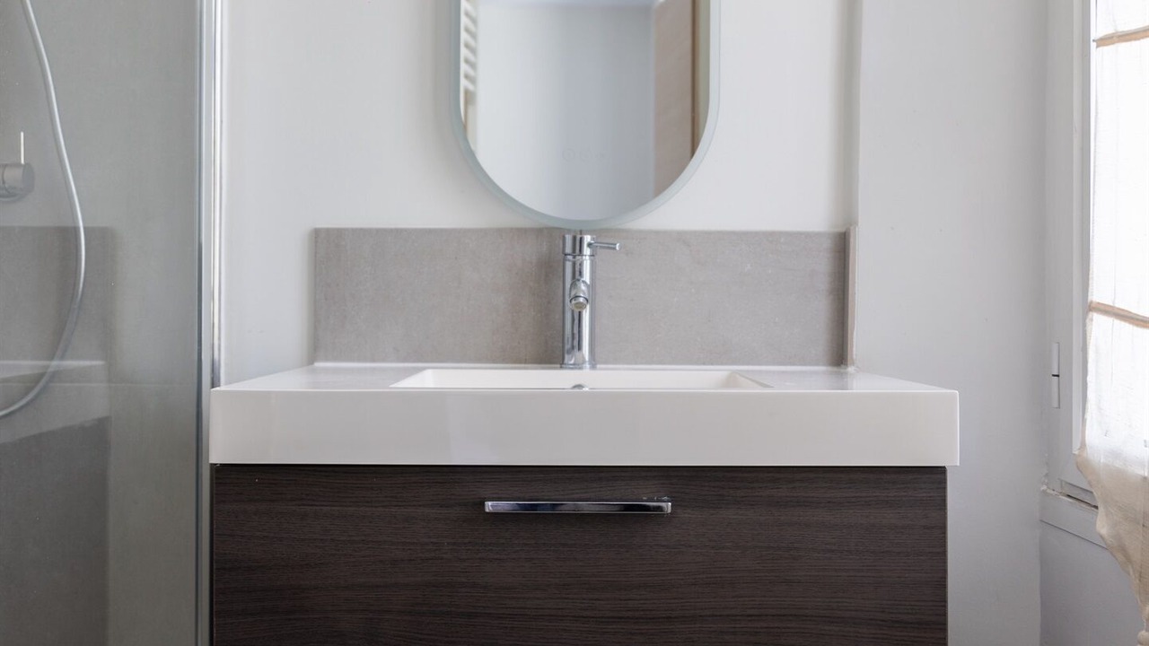 Photo of Bathroom in California - Pezou