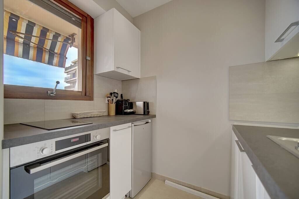 Photo of Kitchen in Prado - Republique