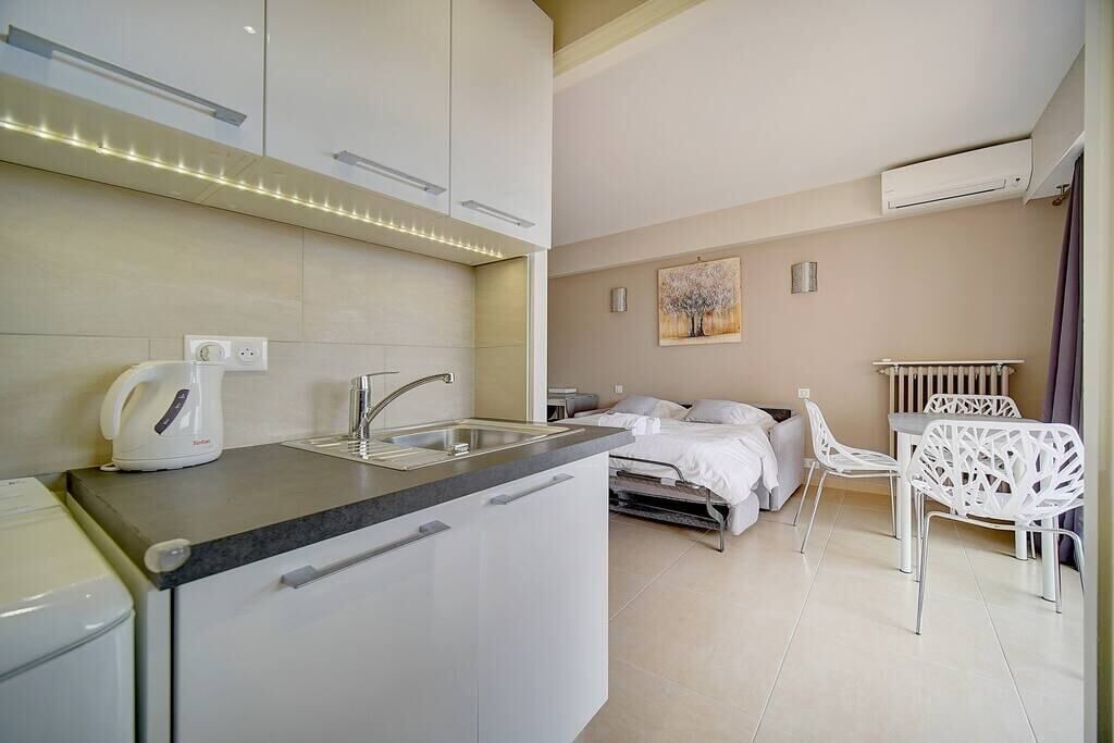 Photo of Kitchen in Prado - Republique