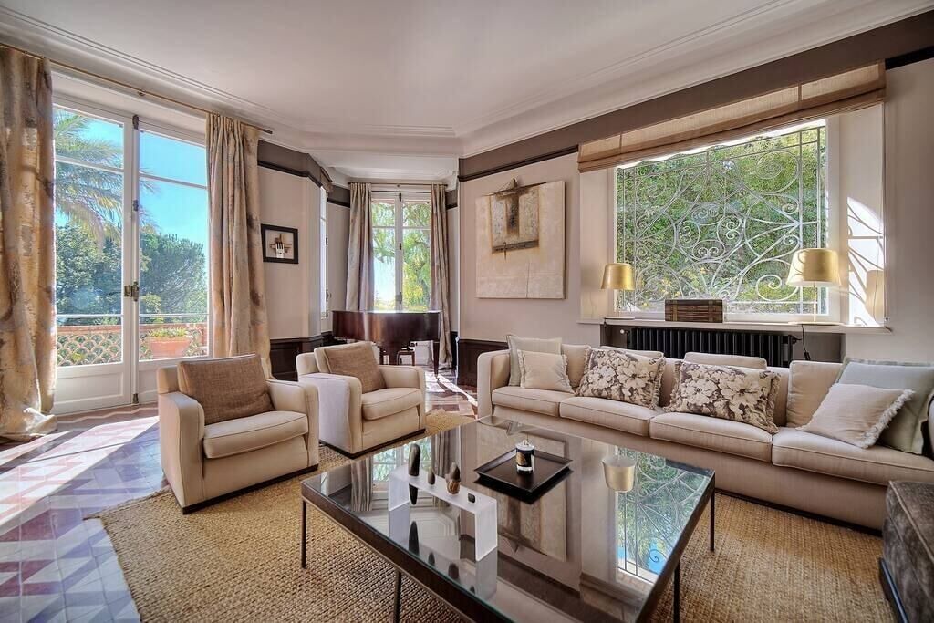 Photo of Livingroom in Cannes La Bocca