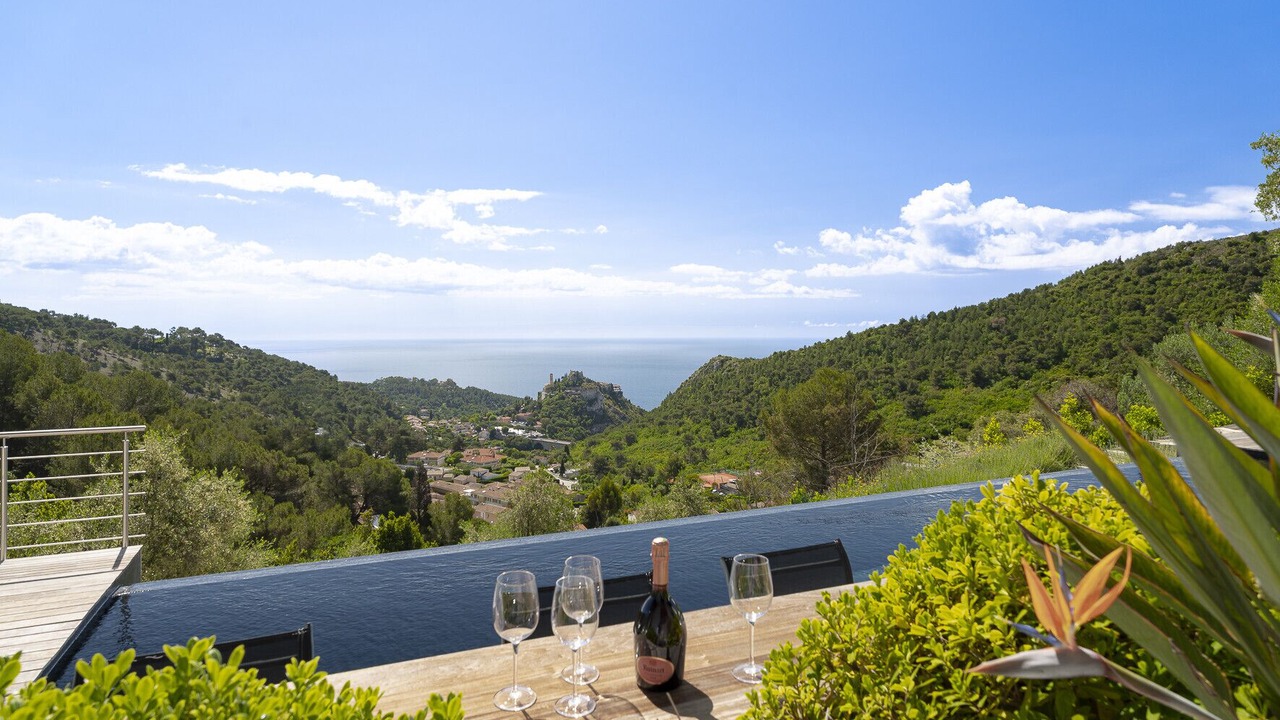 Photo of Others in Eze